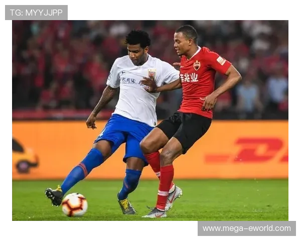 拉波尔特：关键表现稳固防线，助力球队逆转胜利表现备受关注