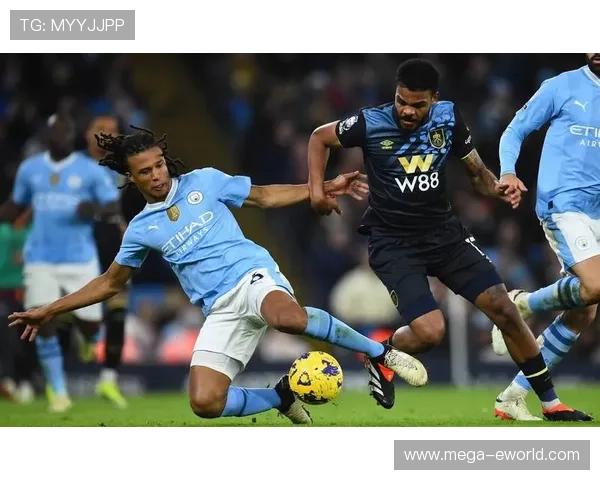 伯恩利关键球员表现稳健，球队状态回暖或迎来赛季转折点